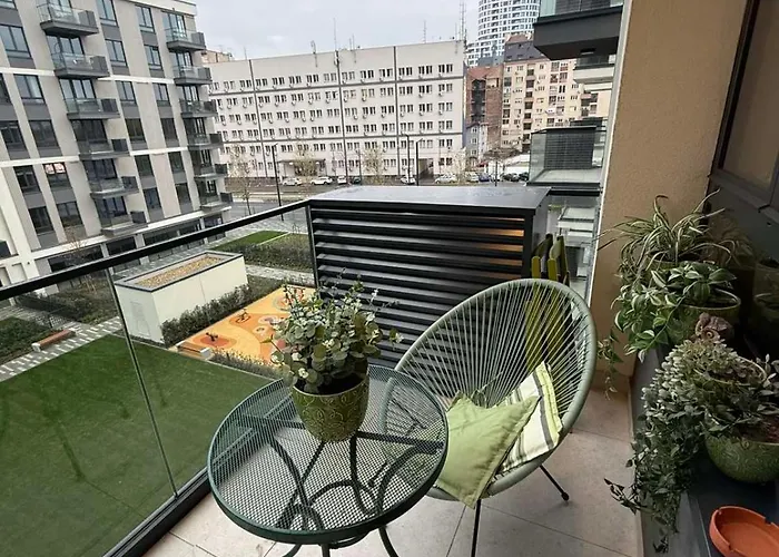 S310 With Free Parking Lägenhet *