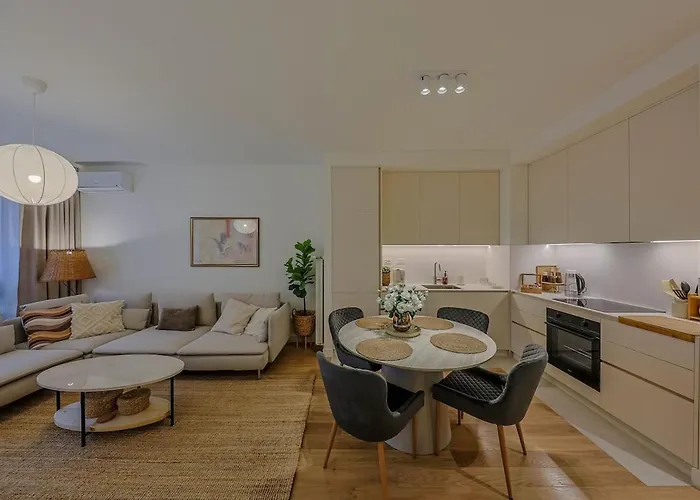 S310 With Free Parking Lägenhet Belgrad