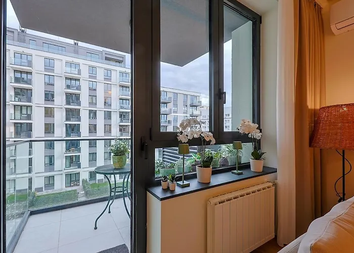 S310 With Free Parking *